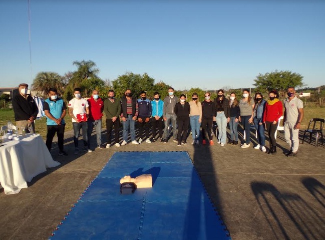 CAPACITACIÓN DE RCP EN ALBERDI DE LA CRIOLLA