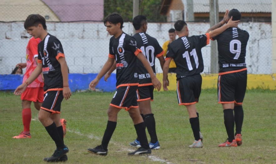 La B tuvo cuatro adelantos. Real mantiene el puntaje ideal