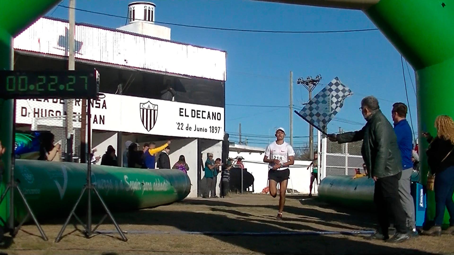 Bruno Colombo se quedó con la Maratón Toribio Gutiérrez por los 125 años del Club Victoria