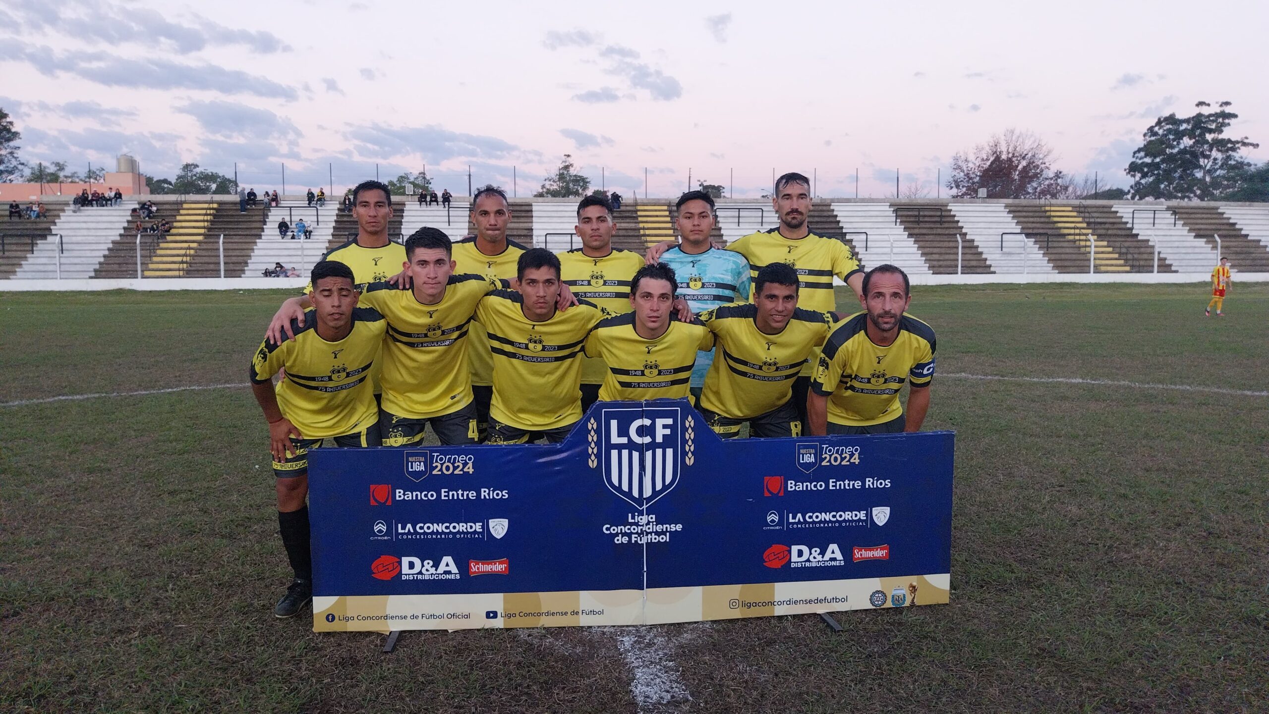 Comunicaciones venció a Unión y no le pierde pisada a La Bianca