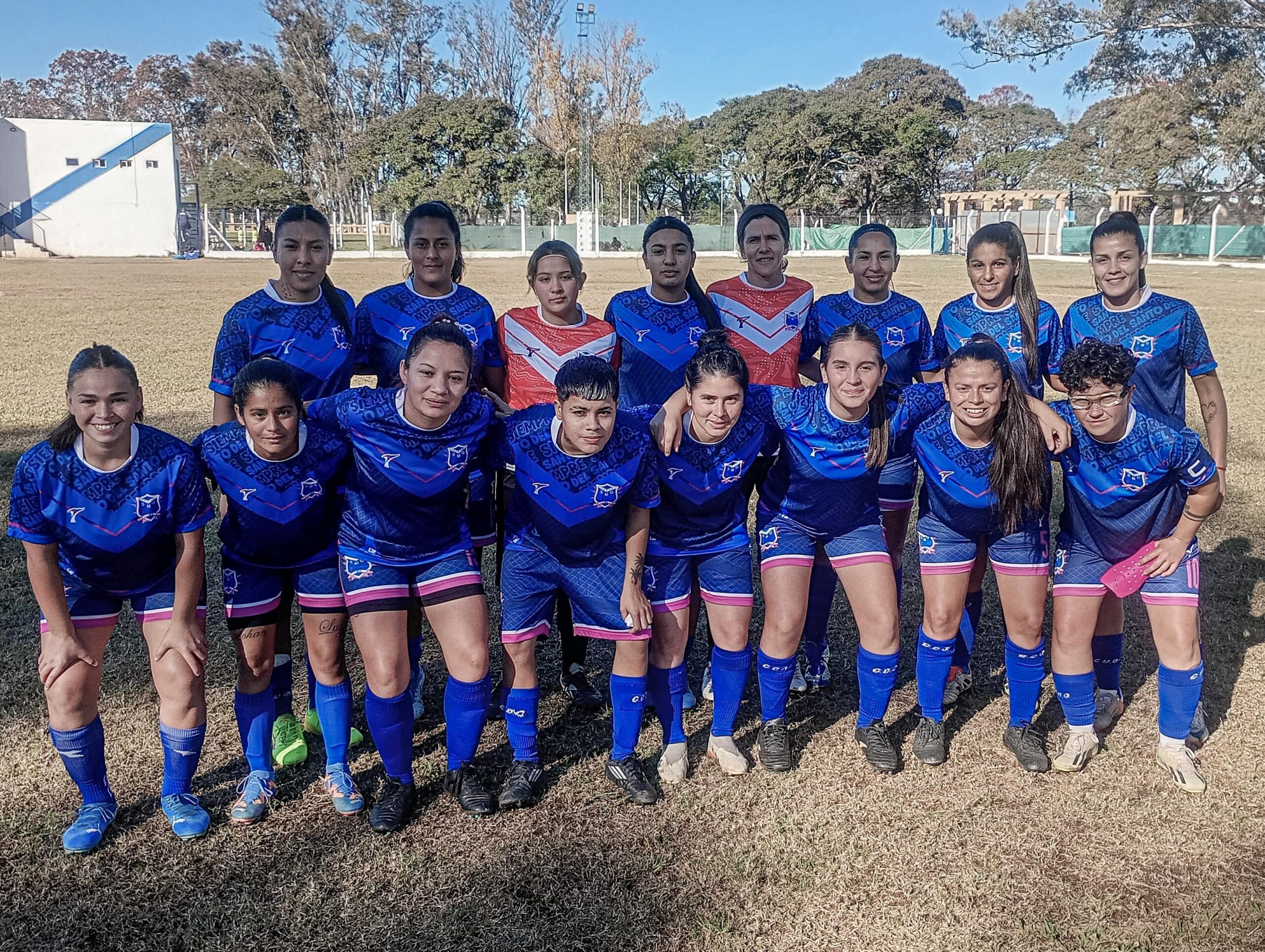 Santa María de Oro finalista de la Copa Regional Amateur Femenina