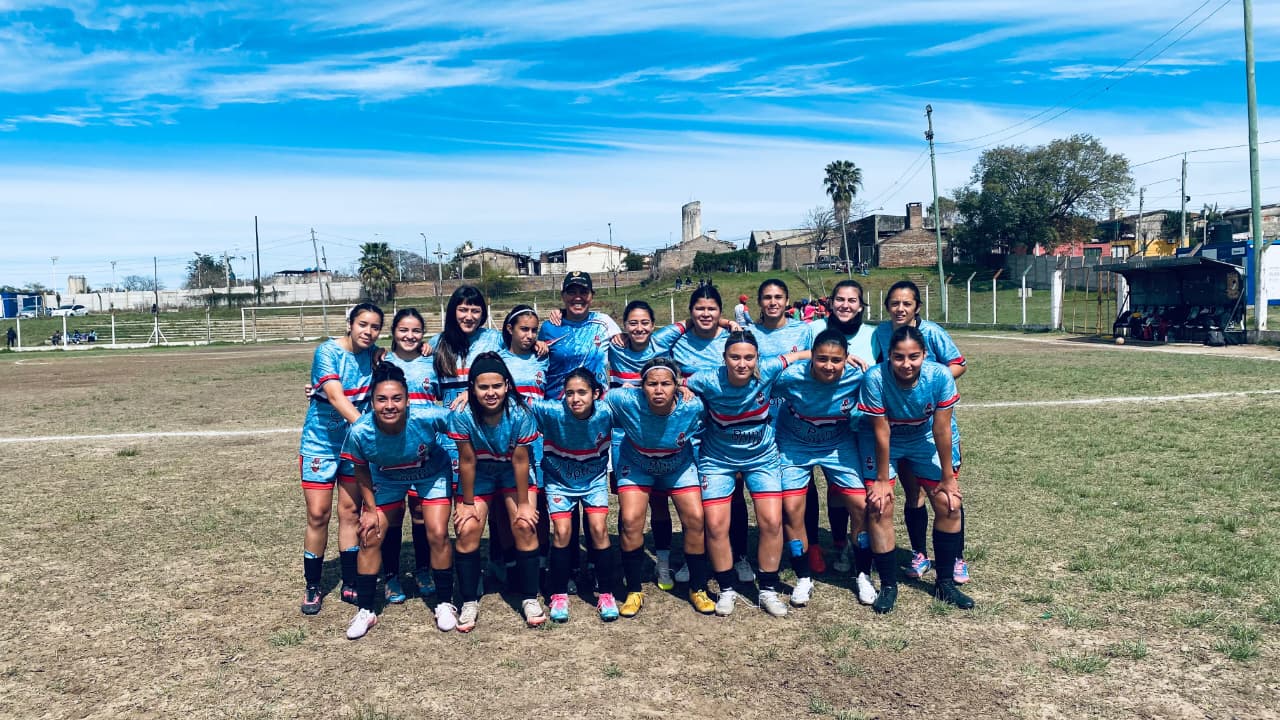 Santa María de Oro estira diferencias en la punta del Femenino
