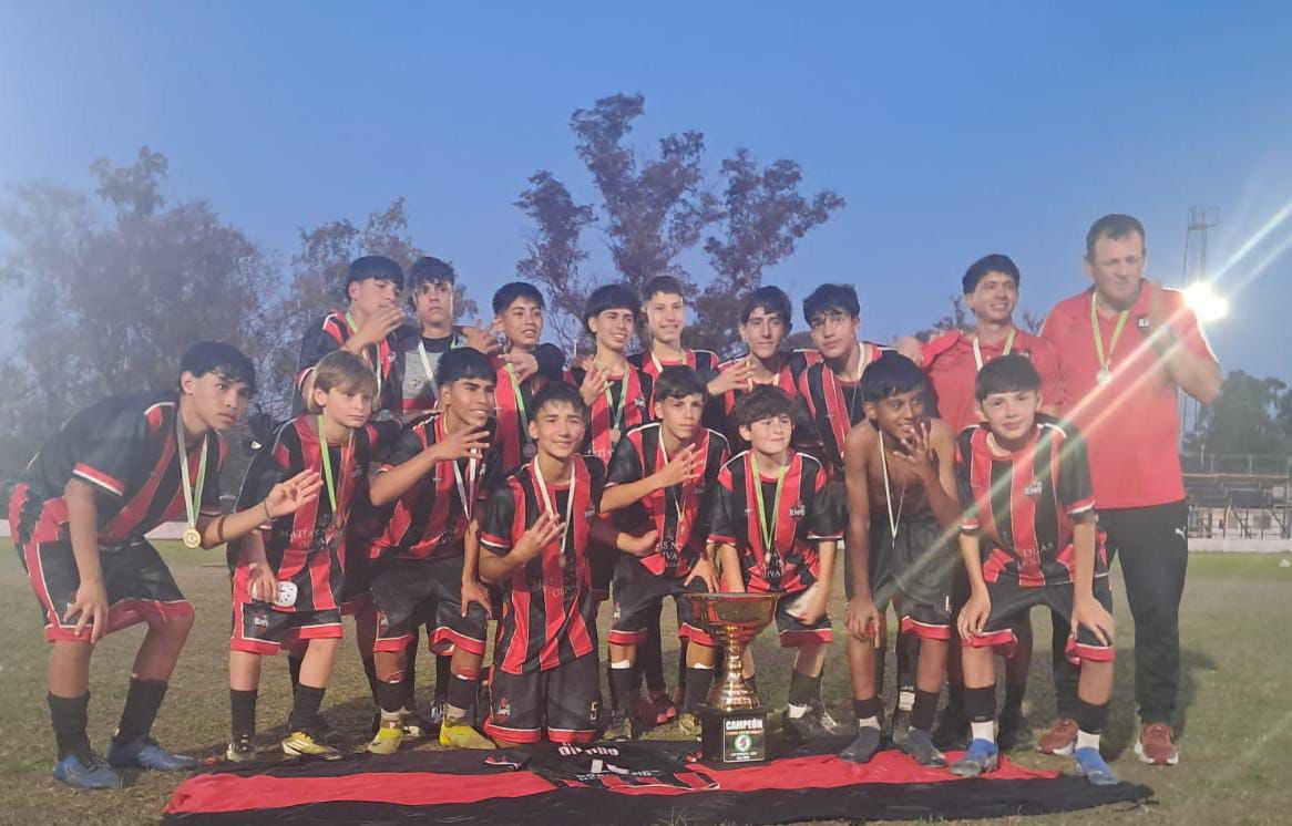 El Olimpo tetracampeón provincial en categoría 2011. San Lorenzo fue subcampeón
