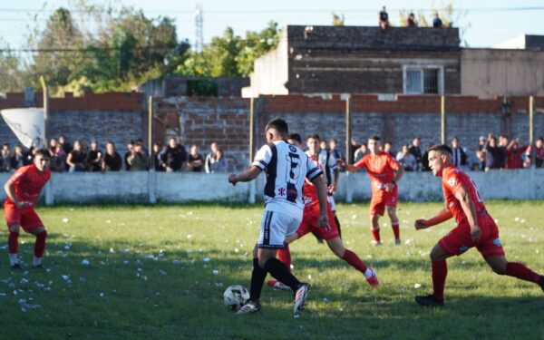 El clásico del sur terminó igualado. Victoria lidera ahora con Estudiantes. Ferro y Juventud también empataron y Ancel sigue sorprendiendo