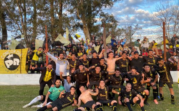 Comunicaciones venció a Salto Grande y se clasificó al Regional